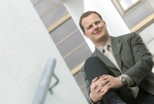 FrP krever bedre boligpolitikk for unge K_SolvikOlsen5049
